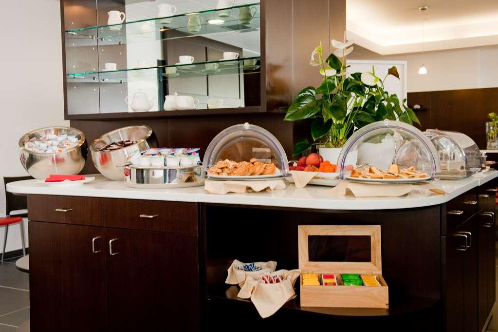 Hotel Rivarolo ريفارولو كانافيزي المطعم الصورة